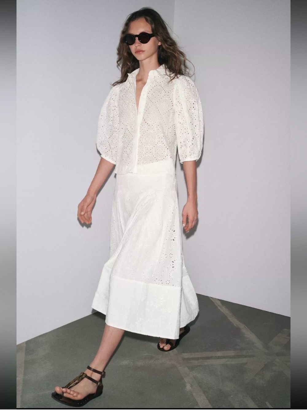 ZARA White Eyelet Button-Front Puff Sleeve Top